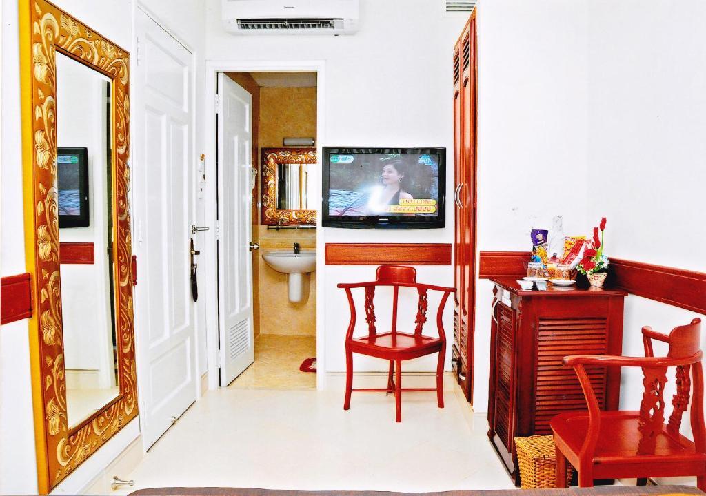 Hoang Thanh Thuy Airport Hotel 1 - Gan Am Thuc Dem Cho Hoang Hoa Tham Cidade de Ho Chi Minh Exterior foto