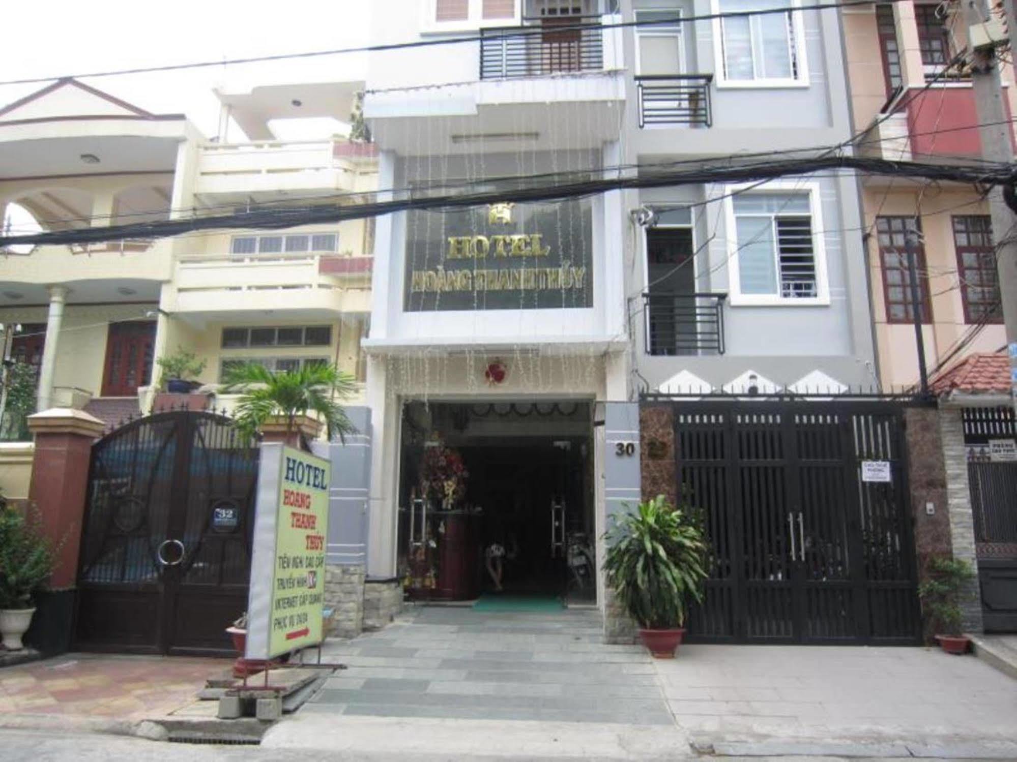 Hoang Thanh Thuy Airport Hotel 1 - Gan Am Thuc Dem Cho Hoang Hoa Tham Cidade de Ho Chi Minh Exterior foto